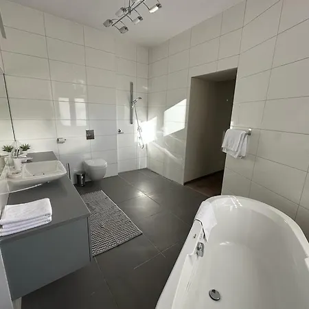 Secesja 89 Szykowny Apartament Z Widokiem Na Piotrkowska *